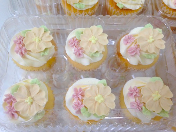20150315-flower-cupcake3