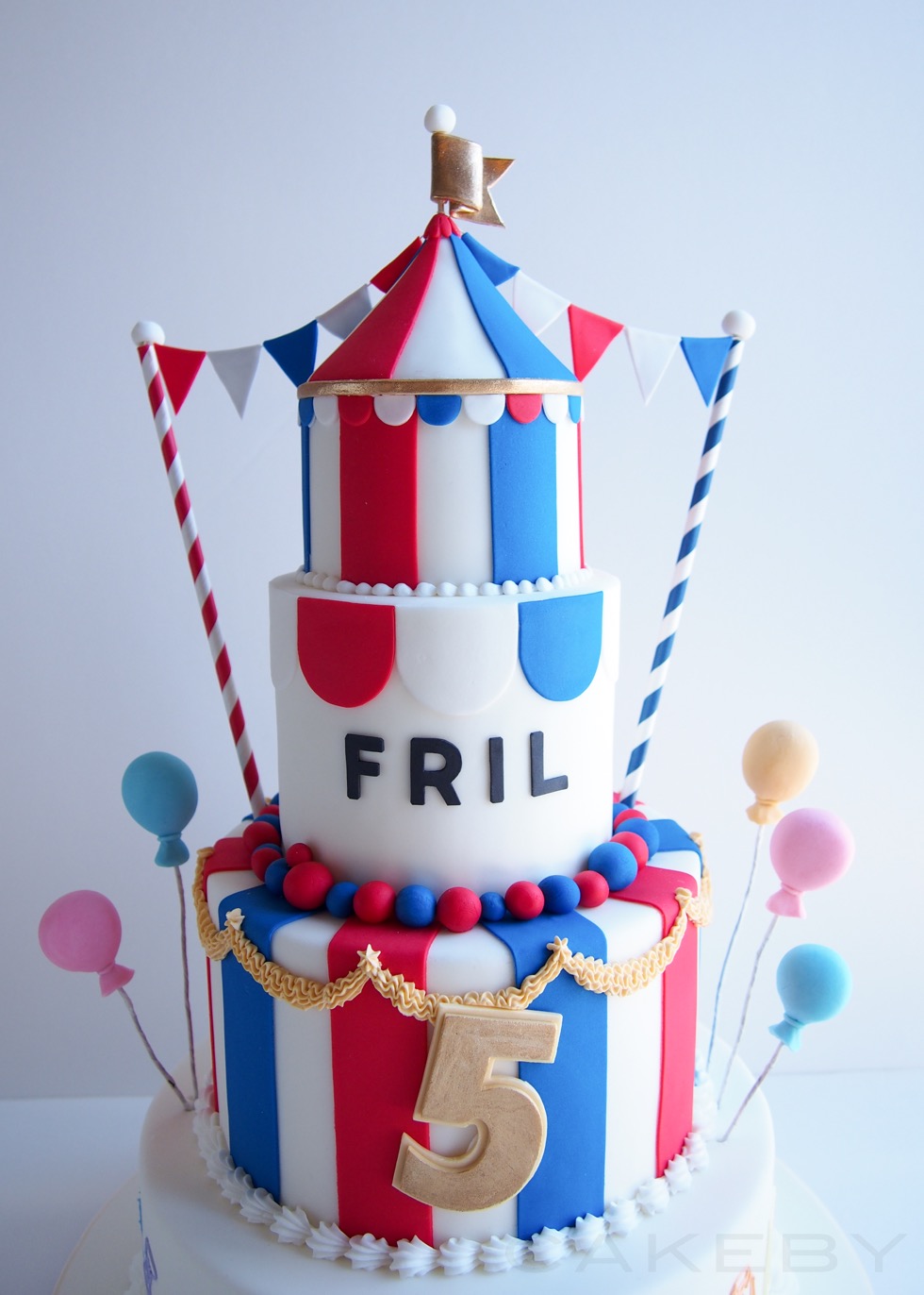 FRIL app 5th Anniversary Cake フリル5周年のケーキ – CAKEBY（ケイクバイ）